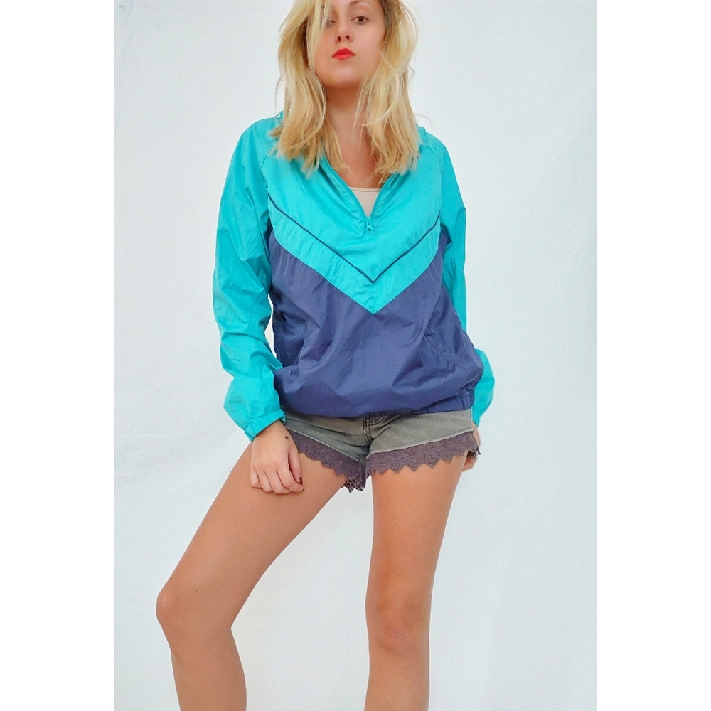 Retro Wind Breaker